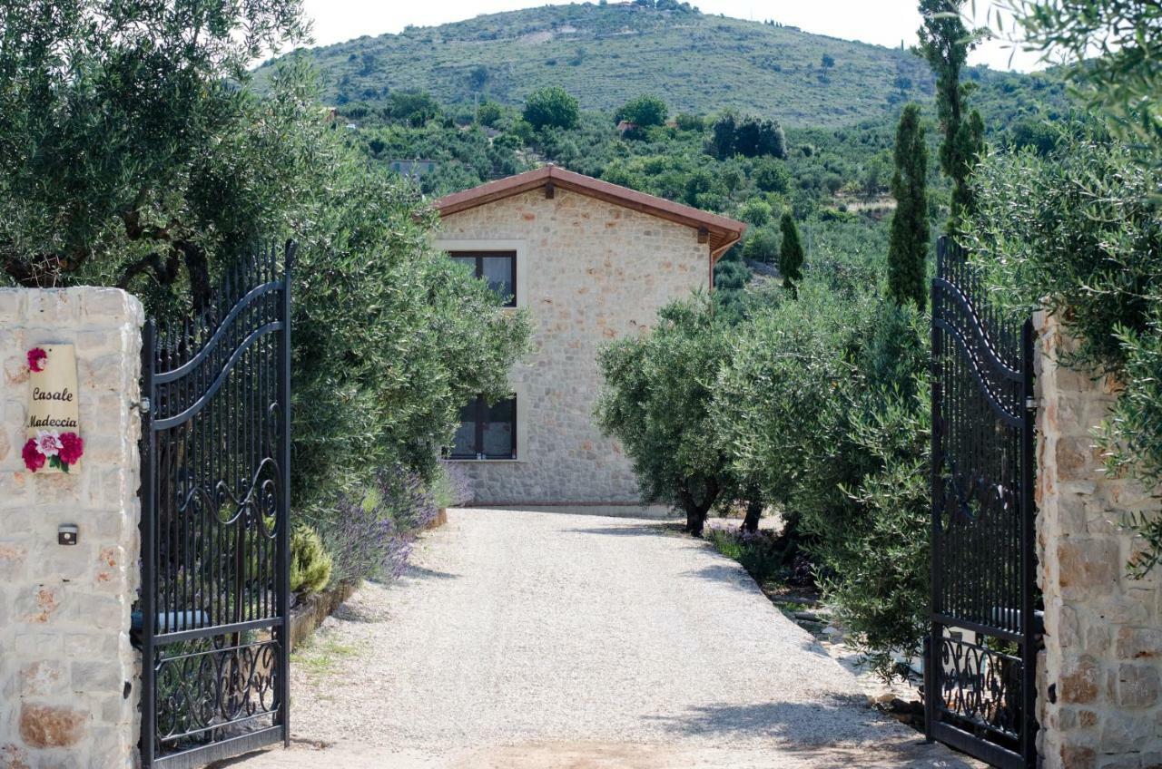 Casale Madeccia Sonnino Exterior foto