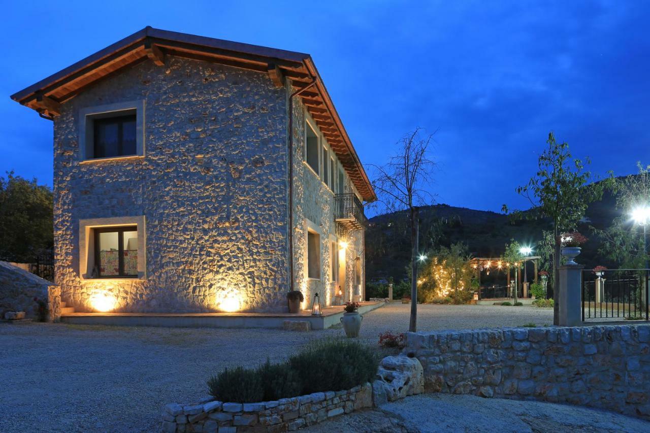 Casale Madeccia Sonnino Exterior foto